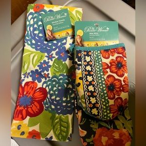NWT Pioneer Woman Dazzling Dahlias Mini Mitts and Kitchen Towels